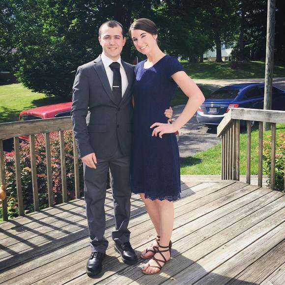 Meet your Posher, Liz - Picture 1 of 1